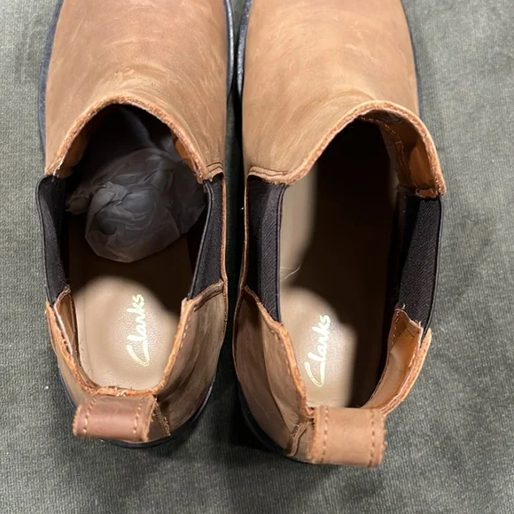 Clark’s booties - Picture 3 of 5